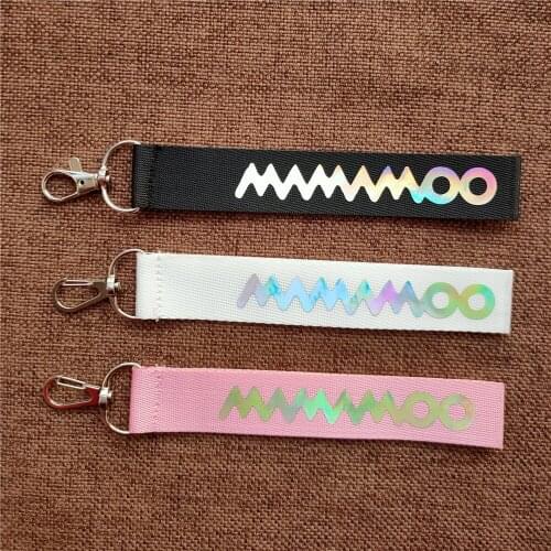 1pcs Kpop Mamamoo Lanyard Laser Name Strip Mobile Phone Pendant Key Chain K-pop Mamamoo keychain high quality new arrivals