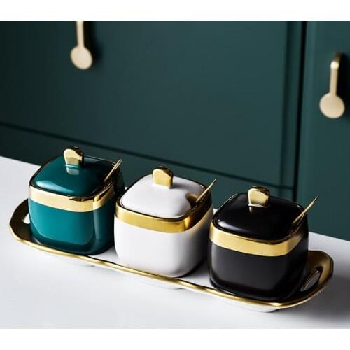 4 piece set / kitchen supplies Northern Europe Ceramic Seasoning Pot Kitchen Seasoning Bottle Pot Household pepper Salt jar
