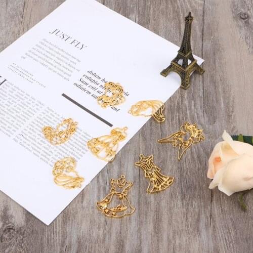 8Pcs Princess Skirts Frame Pendant Bezel Setting Cabochon Setting UV Resin Charm R7RF