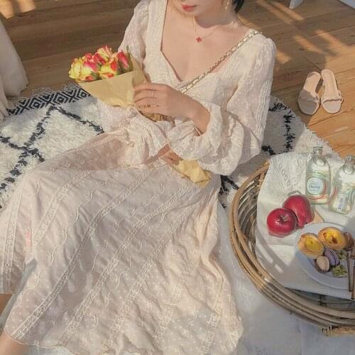 Vintage Sweet Party Dress Women Floral Embroidery Drawstring Lace Up Pleated Long Midi Dress Flare Sleeve A-Line Fairy C679