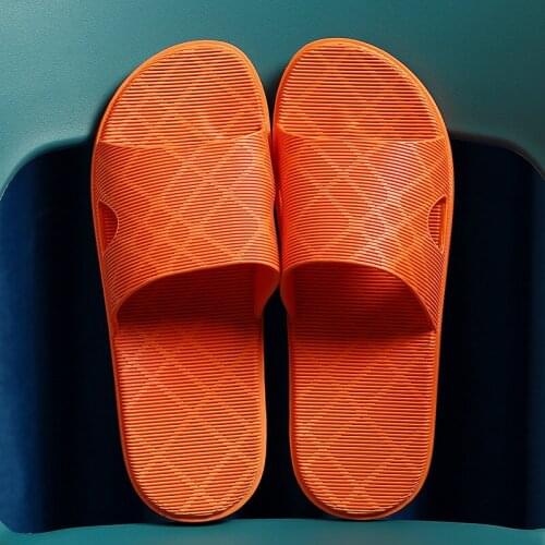 2021 Soft womans slippers bathroom summer Anti-slip Shoes indoor bathing platform soft bottom Shower sandals slippers for men