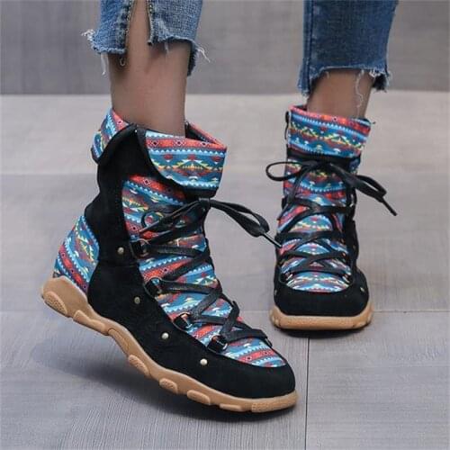 Womens Large Size Short Tube Martin Boots Ladies 2021 New Flat Bottom Bohemian Lace-Up Ethnic Style Female Boots Hot Sale