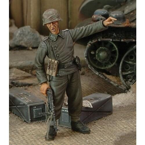 New Unassembled 1/35 ancient stand man and talk ( ONE FIGURE ) Resin Figure Unpainted Model Kit