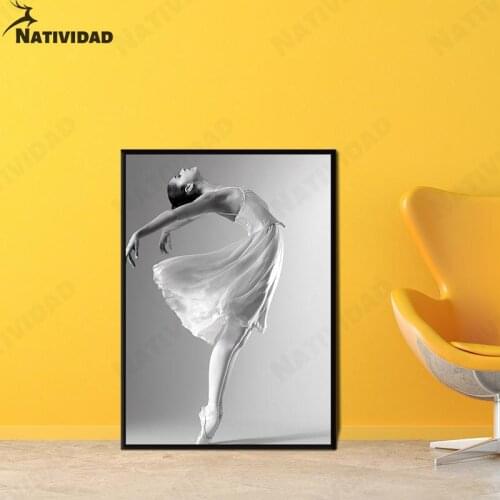 Modern Figure Painting Girl Dancing Ballet Art Canvas Painting Print Photo Fashion Simple Girl Room Bedroom Home Home Decor Loft