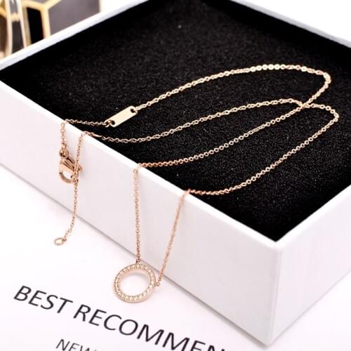 YUN RUO 2018 New Arrival Rose Gold Color Fashion Micro Zircon Round Pendant Necklace Titanium Steel Woman Jewelry Gift Not Fade