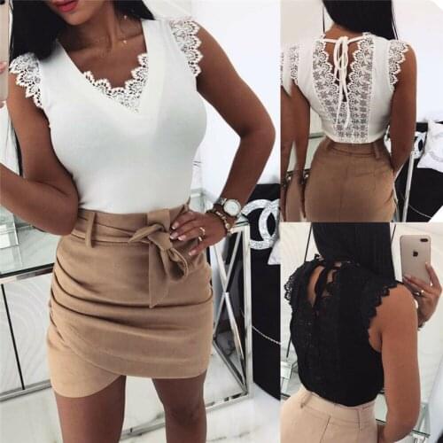 Fashion Womens Lace Patchwork Tanks Casual Lady Sleeveless V-Neck Vest Tank Tops Flowers Backless Vest Summer Women Slim Tops
