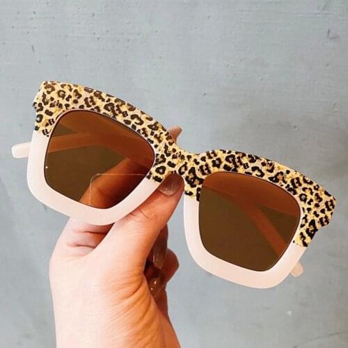 Fashion Retro Kids Sunglasses Brand Designer Children Sunglasses Boys Girls Baby Outdoors Goggle Shades Square Shaped Eyewear