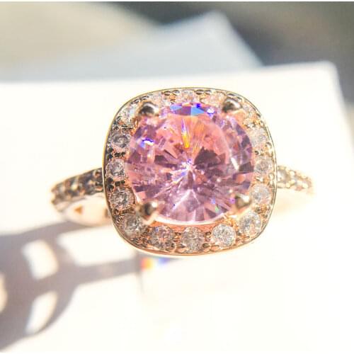 Luxury Gold Drill Zircon Rose Gold Wedding Ring for Women Micro-inlaid Simulation Ring Classic Jewelry Engagement Love Ring Gift