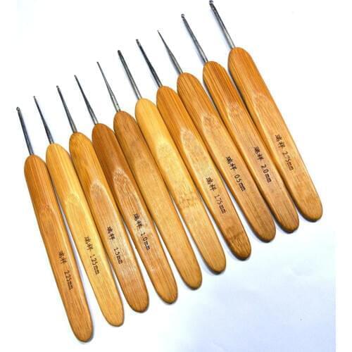 10PC/SET 10set/lot Knitted tools bamboo handle hook needle laciness lace needle set DIY Crochet Needlework Kits NEEDLE-7471