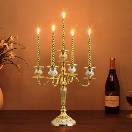 European Style Candlestick Retro Romantic Decoration Dinner Table Luxury Candlestick Candelabros Wedding Decoration ED50ZT
