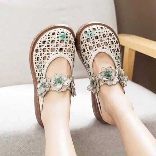 Women Summer Slippers Round Toes Hollow Out Flowers Thick Bottom Females Shoes Waterproof Embroider Wear Resistant 2021 New