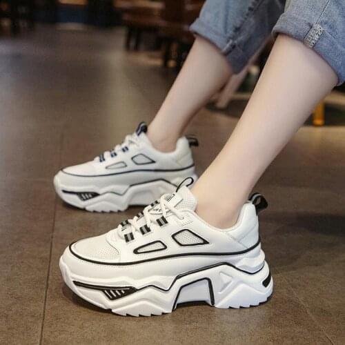 Women Flat Sport Shoes Ladies Casual Walking Hiking Running Sneakers Woman Breath Fitness Tennis Shoes White Women Sneakers