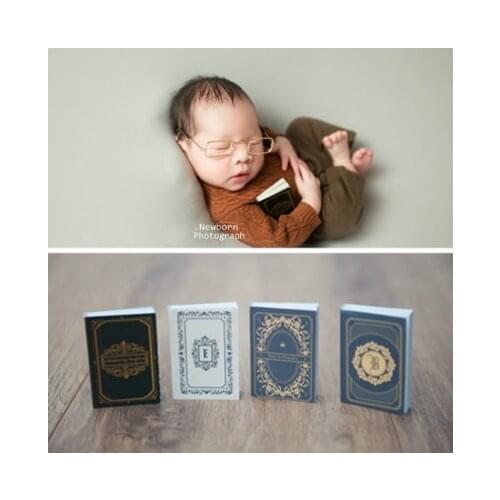 4 Pcs Newborn Photography Props Retro Mini Books Baby Shoot Accessories Photo Studio Creative Props Infant Photo Decorations