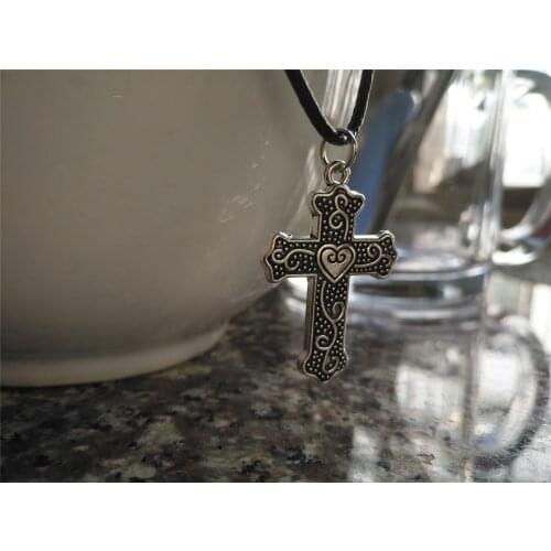 New Blessing amulet love heart Cross Necklace Cute Cool Christian Cross Necklace Simple Faith Religious leather Necklace jewelry