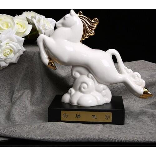White Ceramic Animal Decoration Lucky Horse Crafts Statue Nordic Art Relief Handmade Gifts Modern Home Decoration Accessories