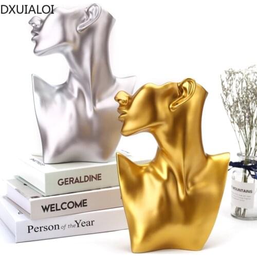 Modern minimalist style resin crafts Portrait necklace display stand Jewelry pendant display props Home decoration accessories