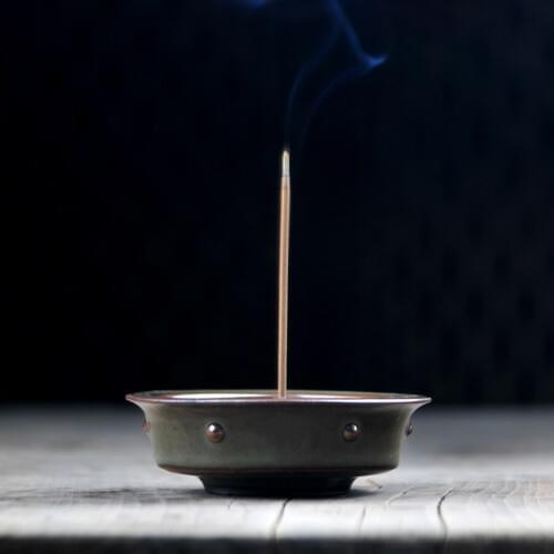 Fragrant Tower Incense Burner Sticks Stand Aroma Therapy Difusor Ceramica Velas Arom Ticas Support Encens Porcelana Oud 60KOB10