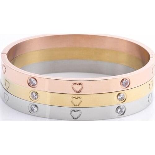 Lovers Bracelets Women Fashion Heart-shaped Bangles Titanium Steel Bangles Female Bracelets with Cubic Zirconia Jewelry Gifts