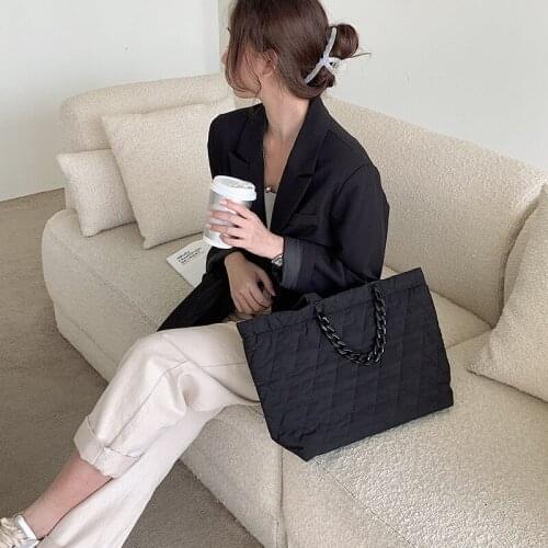 Peace and love Women's Shoulder Bags