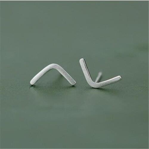 Simple Fashion New Korean Style 925 Sterling Silver Jewelry Personality Letter V Shaped Stud Earrings SE156