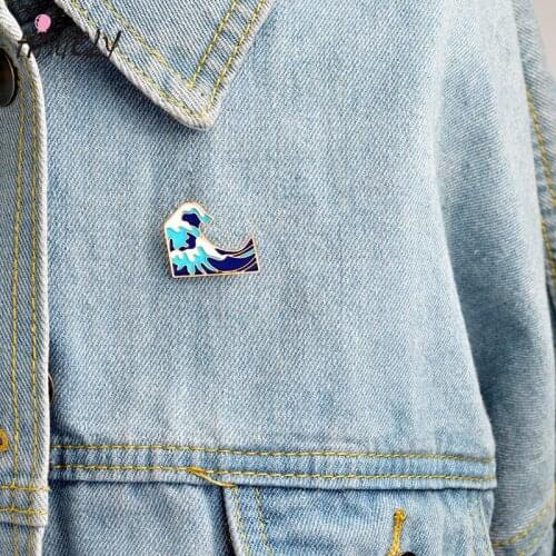 Fashion cartoon wave pin childlike button glaze brooch denim jacket pin badge jewelry gift for childrens friends
