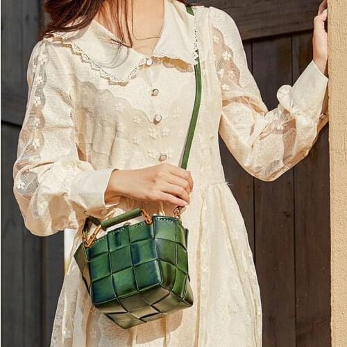 Vegetable Tanning Leather Weaving Cute Little Handbags Retro Little Girls Cross Shoulder Bag Hand-woven Top-handle Tote