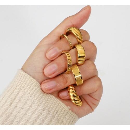 Amaiyllis 18K Gold Croissant Ring Stripe Carved Chunky Chunky Rings Punk Boho Statement Hip Hop Ring For Lovers Jewelry