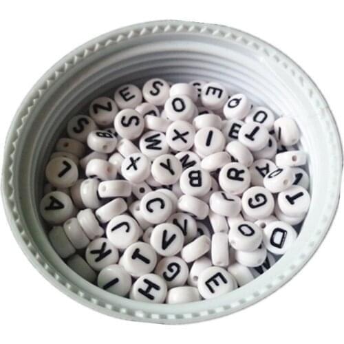 Mini Order 200pcs 4*7MM Acrylic Letter Beads Flat Coin Round Shape Plastic English Initial Alphabet Jewelry Bracelet Knit Beads