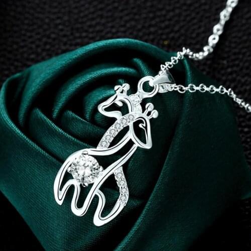 Exquisite Dual Deer Rhinestone Necklace Unique Shape Clavicle Chain Necklace Pendants For Women Wedding Birthday Lover Gifts