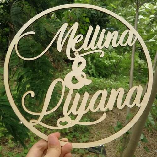 Personalized Bride and Groom Name Wedding Photo Props Wooden Wedding Decoration Centerpieces Wreath Circle Signs