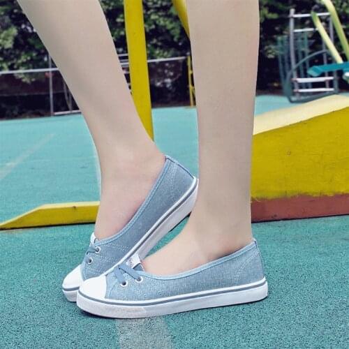 Shoes Spring Light Canvas Women Shoes slip-on Korean Tide Students Set Foot Pedal Flat Shoes