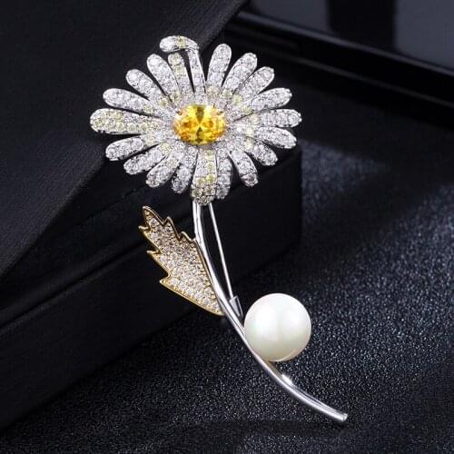 New Beautiful Crystal Daisy Brooches for Women Dress Pins Luxury Cubic Zirconia Brooch Wedding Jewelry Flower Pin 2020 New Gift