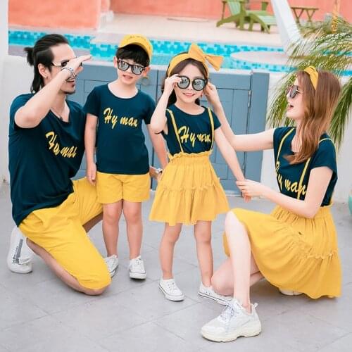 Summer Family Matching Outfits Mother Daughter Dresses Dad and Son Matching T-shirt &Shorts Matching Couple Outfits Family Set
