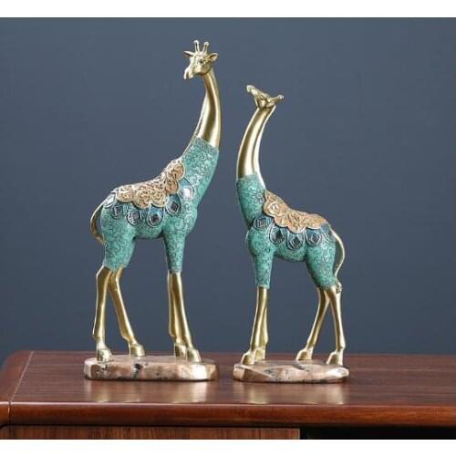 Modern home decoration couple giraffe creative gifts wholesale creative home ornament decoration resin crafts statue decorated