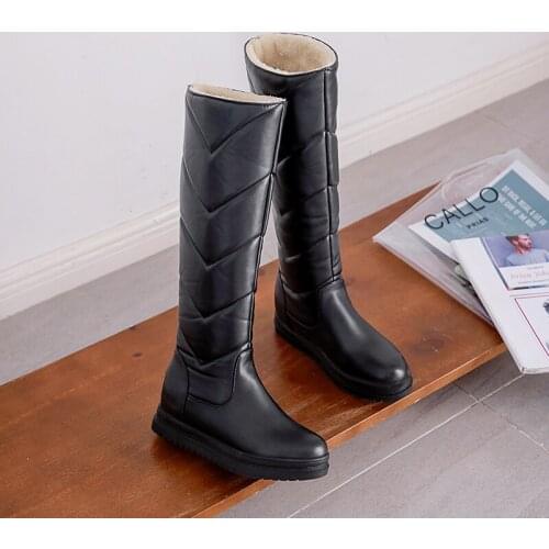 2019 New Winter Women Knee-High Boots Height Increasing Middle Heel Round Toe Sexy Ladies Women Platform Shoes Black Snow Boots