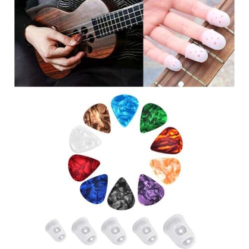 10 x Thin Celluloid Guitar Picks / Plectrums + 5 Silicone Finger Protectors Finger Picks Thumb Pick Set Guitar Banjo Ukulele