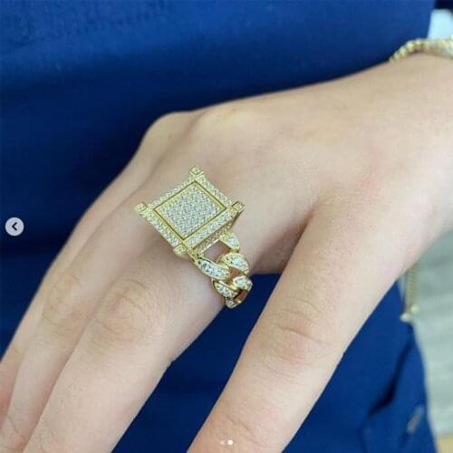 Temperament Elegance Square Gold Color Micro Pave Crystal Rings for Women Fashion Party Wedding Promise Ring Jewelry Accessories