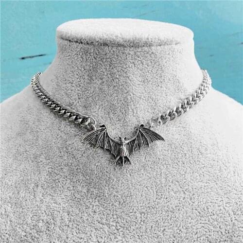 Halloween Collar Bat Chain Necklace Fashion Vintage Punk Gothic Animals Choker For Women Jewelry Gift Hip Hop Girls