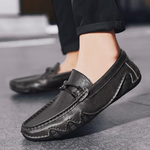 Fashion Genuine Leather Men Shoes Casual Luxury Soft Mens Loafers Moccasins Breathable Lightweight Slip on Male Driving Shoes
