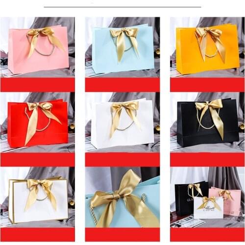 2021 New Paperboard Handbags Paper Gift Bag With Ribbon Handle Luxury Wedding Favor Packaging Bag Event Supplies Casamento Decor