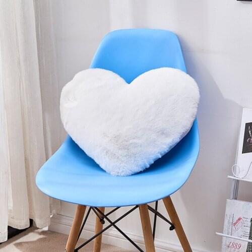 2021 New Hot Sale Rabbit Hair Heart-shaped Fur Cushion Pillow Cover Acrylic Rabbit Hair Pillow Case