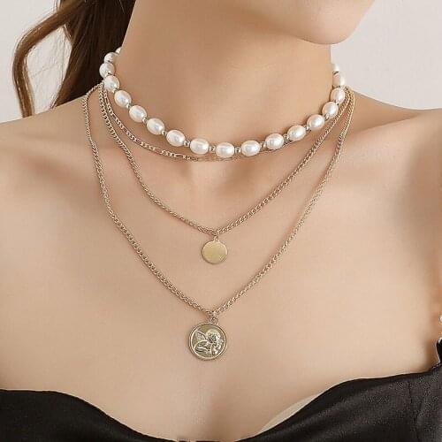 Vintage Multilayer Imitation Pearl Round Figure Angel Pendant Necklace Women Temperament Geometric Necklace Party Jewelry Kolye