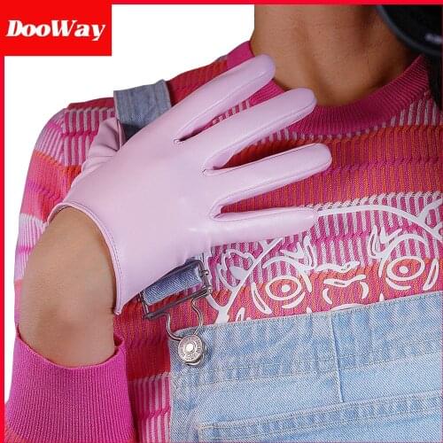 DooWay Faux Leather Gloves Short Palm Length 16cm PU Baby Pink Cute Evening Cosplay Party Costume Accessories Finger Gloves