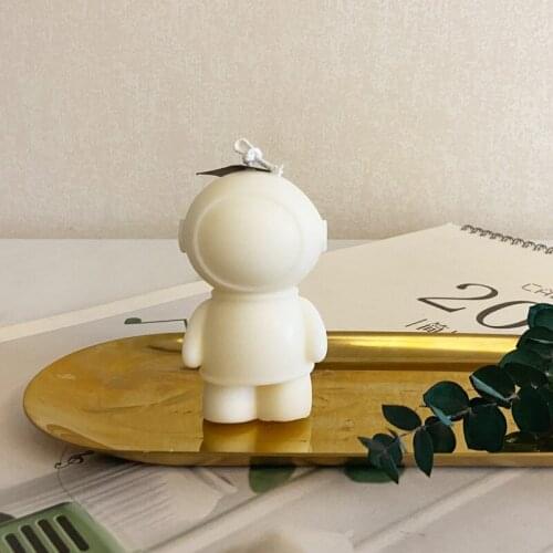 New Mini Astronaut Silicone Candle Mold for DIY Handmade Ornaments Plaster Candle Jewelry Kids Toys Key Chain Fondant Mould