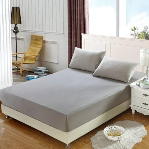 FLOWERS AND CAKES Bedspreads