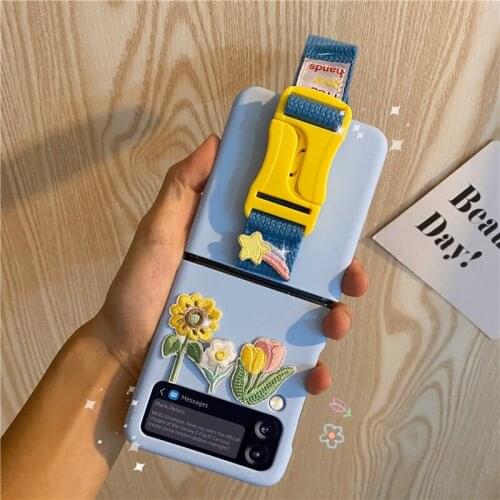 Trendy Anti-fall Wristband Matte Case for Samsunng Galaxy ZFLIP3 Conque Etui with Lanyard for Galaxy ZFlip 3 F7110 Luxury Cover