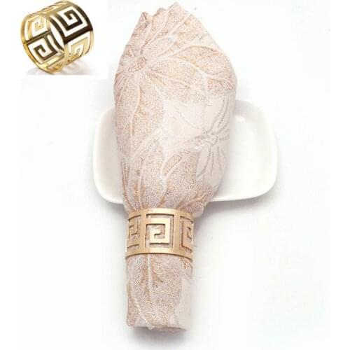 4Pcs/Lot Serviette Rings Gold and Silver Fretwork Napkin Holder West Party Dinner Towel Buckle Table Decoration Accessories Tool