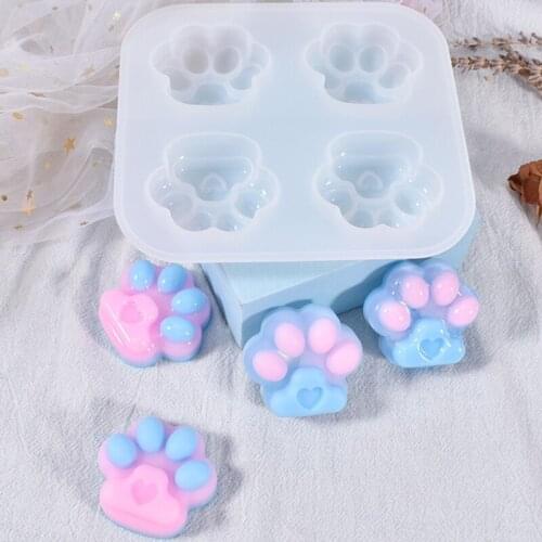 Silicone Mold Love Cat Paw Keychain Epoxy Resin Mold DIY Keychain Pendant Jewelry for Valentine Love Gift Craft