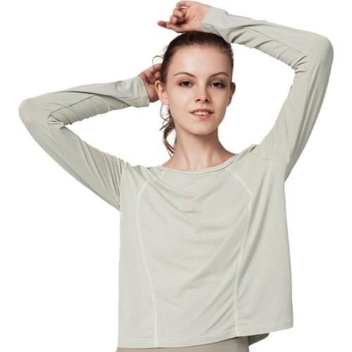 GYMQUASAR Women Quick Dry Breathable Loose Lightweight Sport Yoga Clothing Workout Gym Long Sleeve Fitness Running Crop Top