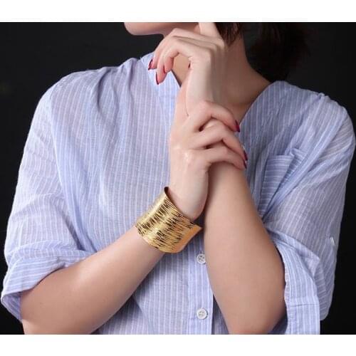 Hot Sales Vintage Style Retro Rose Gold Colors Ladies Bracelets Wide Shape Bangles For Women Cuff Opened Jewelry Party Gift